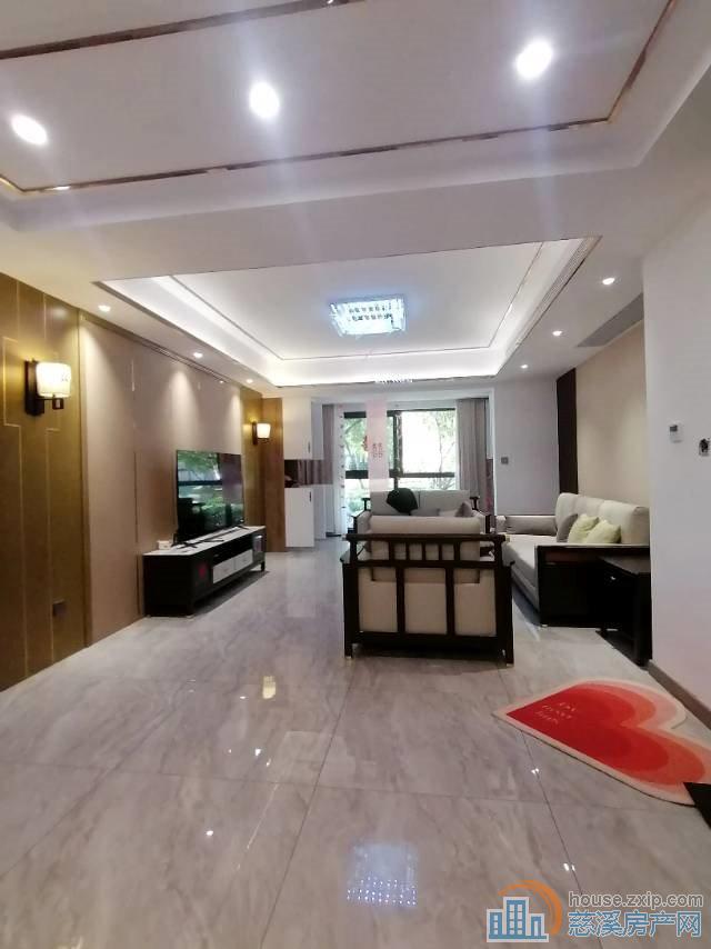 中交盛湖美庐 全新婚装 满两年