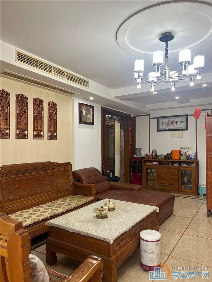 恒泰嘉景园 精装 带车位杂物间 边套