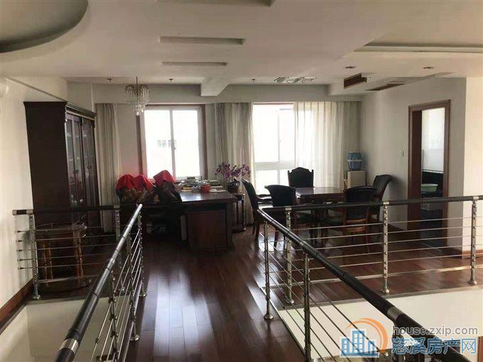 中凯华庭顶复 288平精装带露台280万