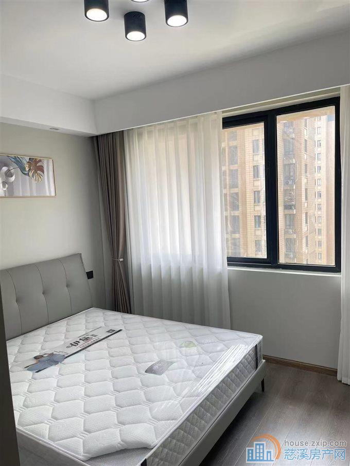 新潮塘全新精装修两室139.8万直接房源