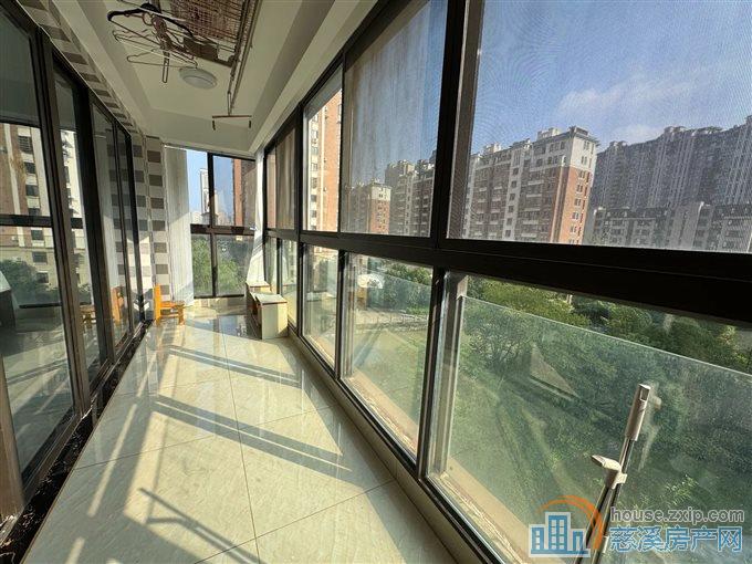 俯院江南南区143平280万带车位