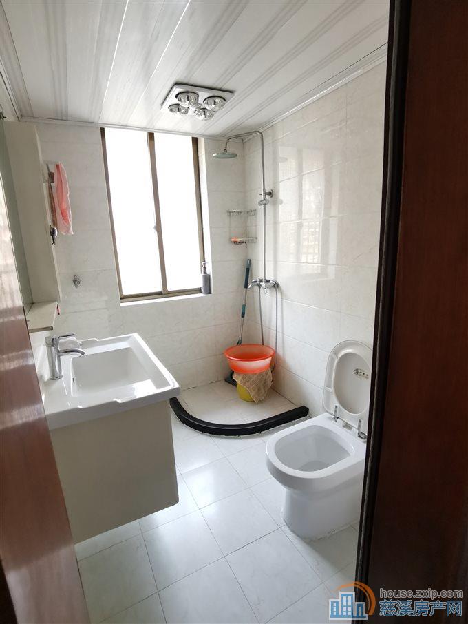 浙师大9年制XQ房金山新村3楼直接钥匙在