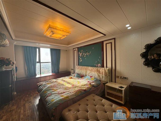 峙山庄园 精装边套，拧包入住