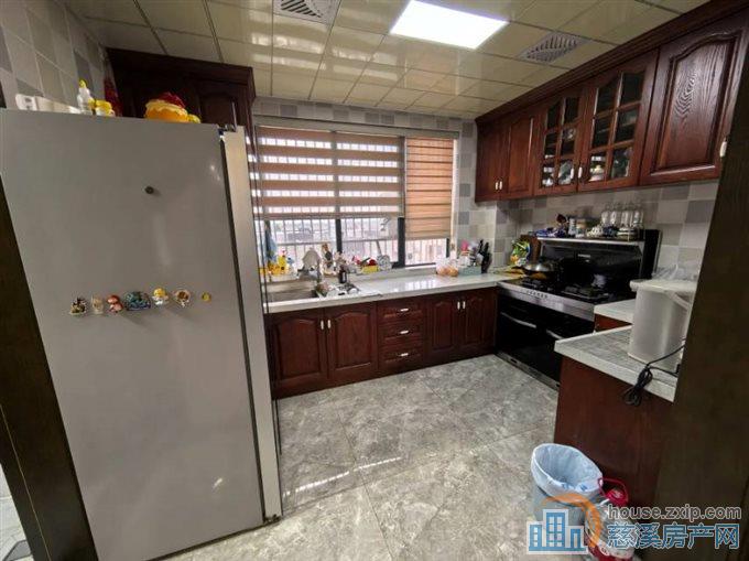 星光家园 精装稀缺顶复 满五唯一