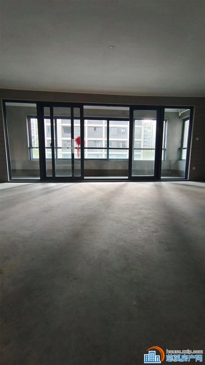 红星檀府185平355万捡漏大平层