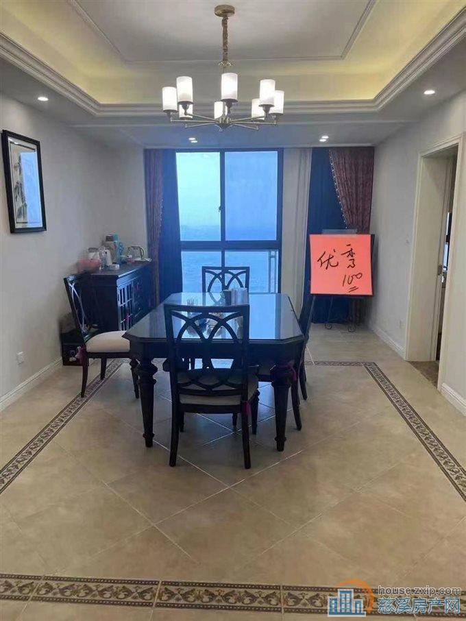 复地一期205平四房3卫精装租车位一个