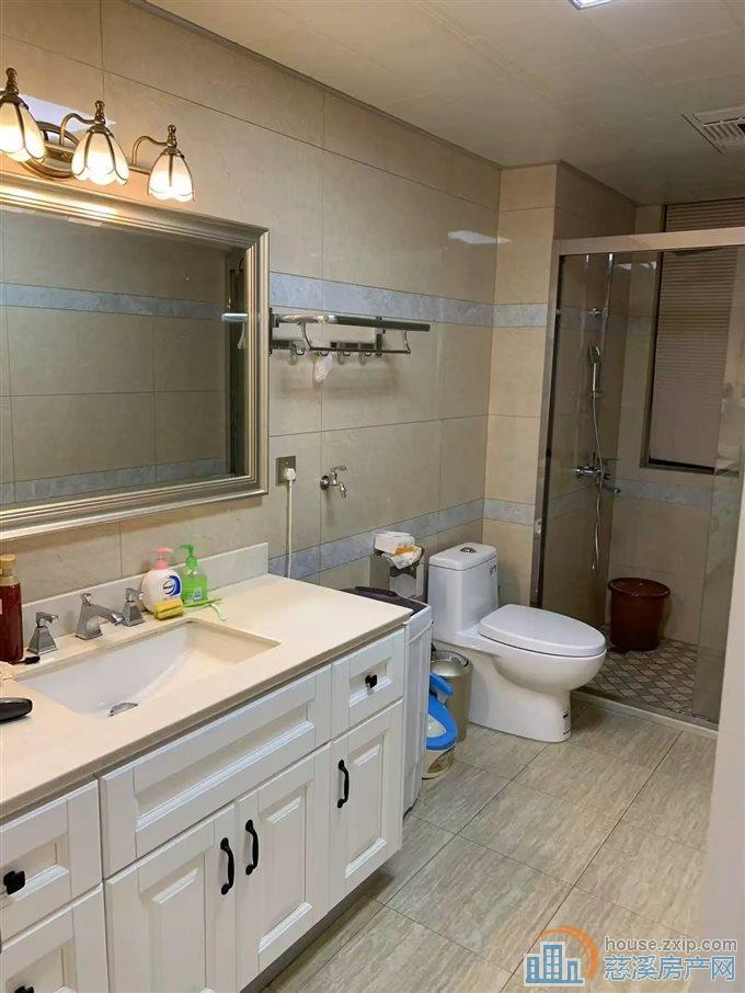 新潮塘南苑精装修带车位160平206万