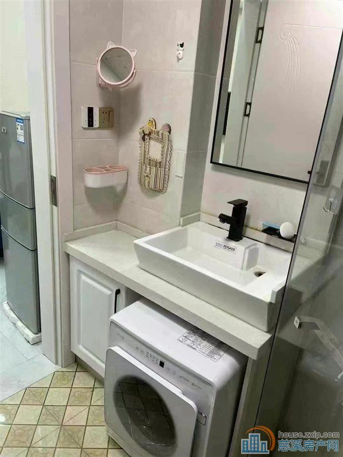 新潮塘33平精装可读初中两年到71.8