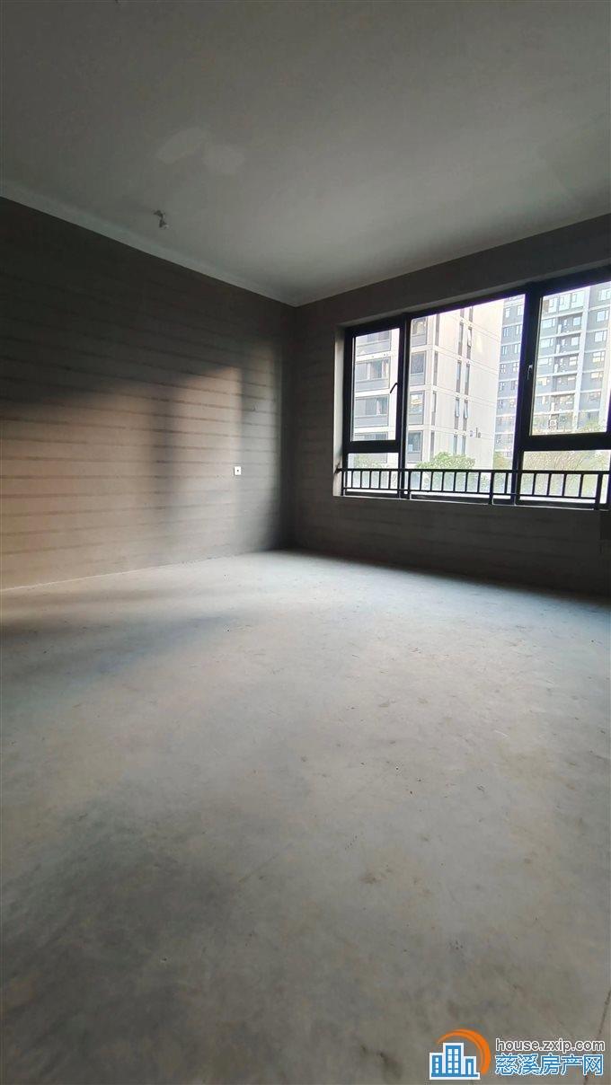 红星檀府185平355万捡漏大平层