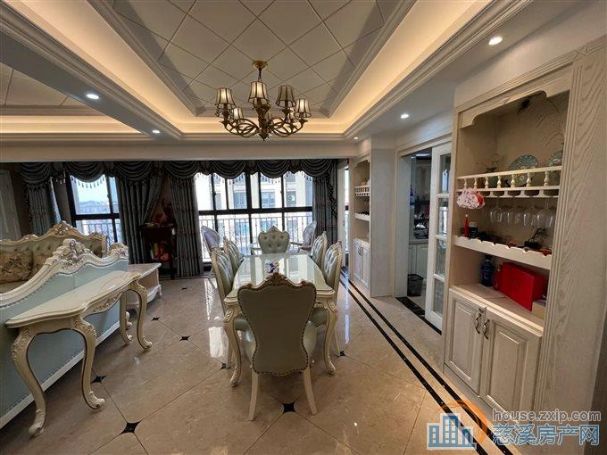 绿城惠园138平精装带大车位180万有余