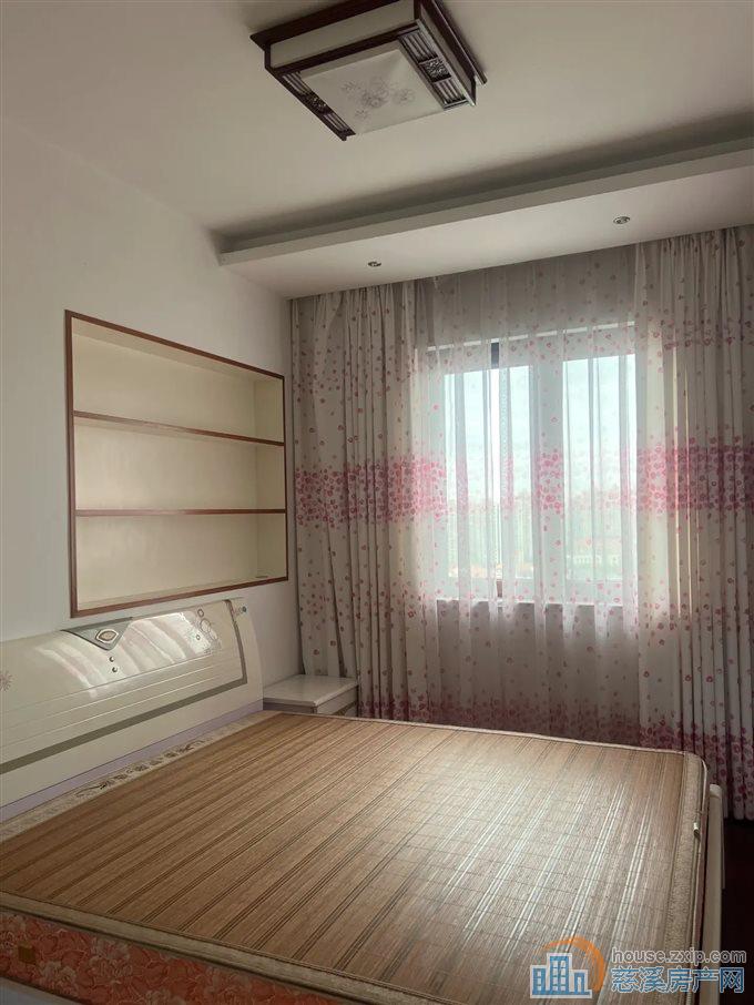 和润公寓精装修  自住保养好LW位置