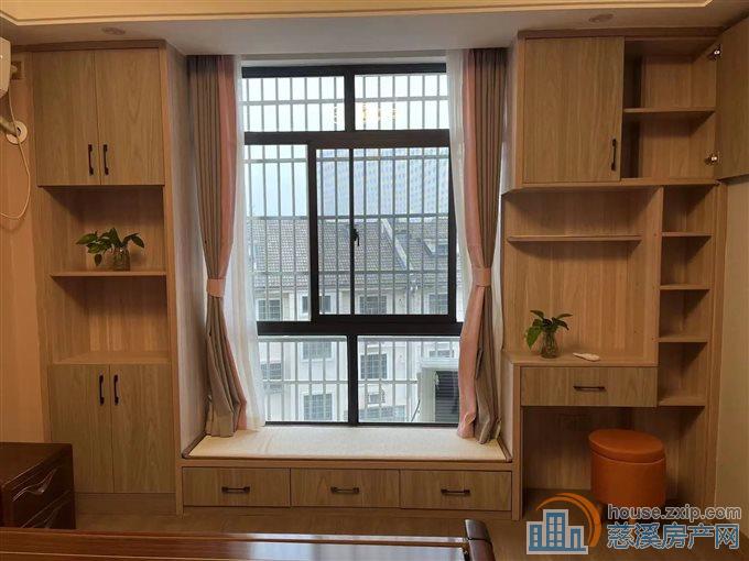 双桥苑110平120万婚装拎包入住