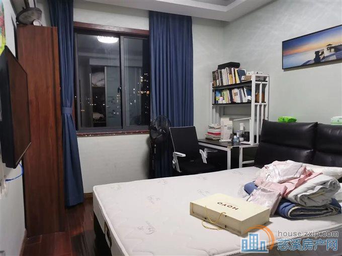 恒元新境136平198万送车位南北通透