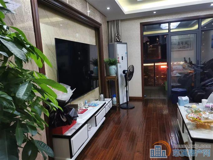 恒元新境136平198万送车位南北通透