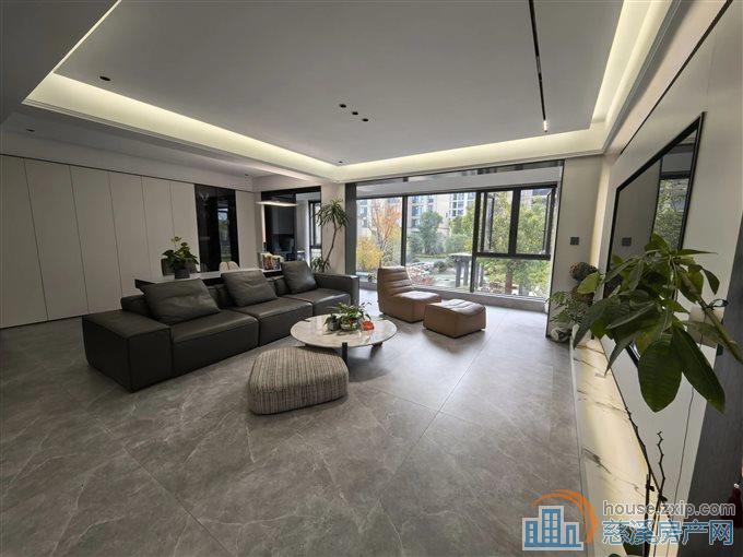 溪上旦山府176平精装395万