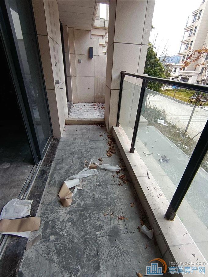 洋房恒大河悦府145平方133万