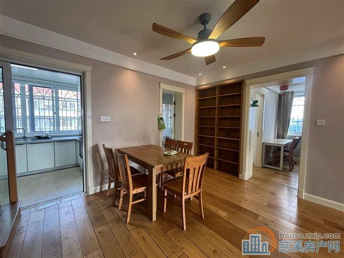 孙塘新村115平132万精装修