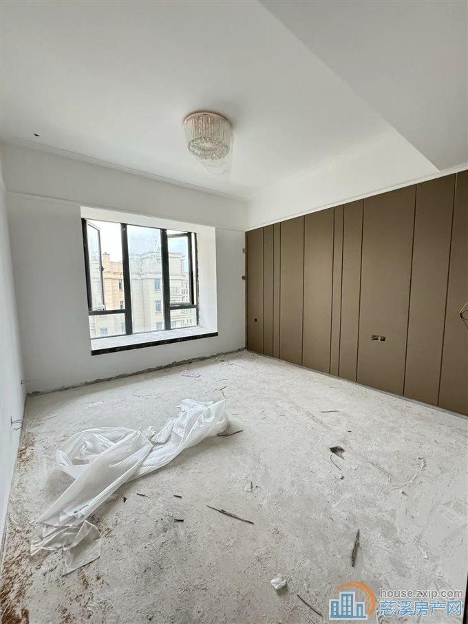 余姚恒大河悦府 复式精装洋房带露台