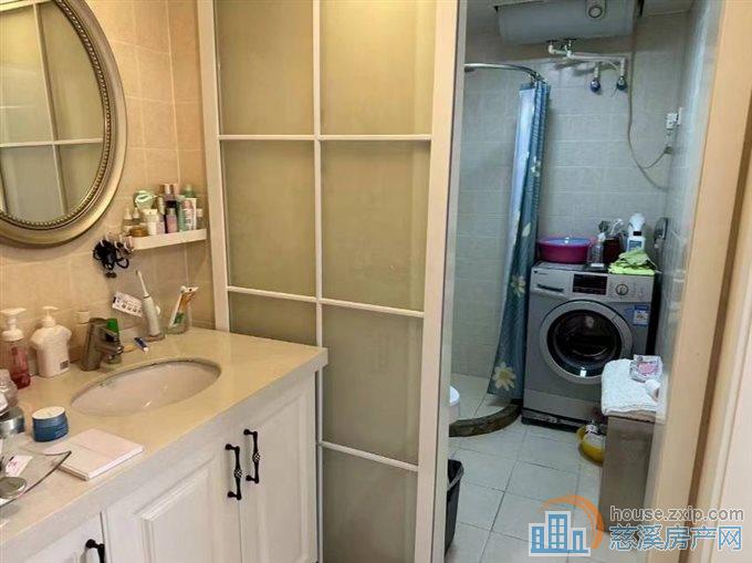 东方明珠55平豪华装修特价69万