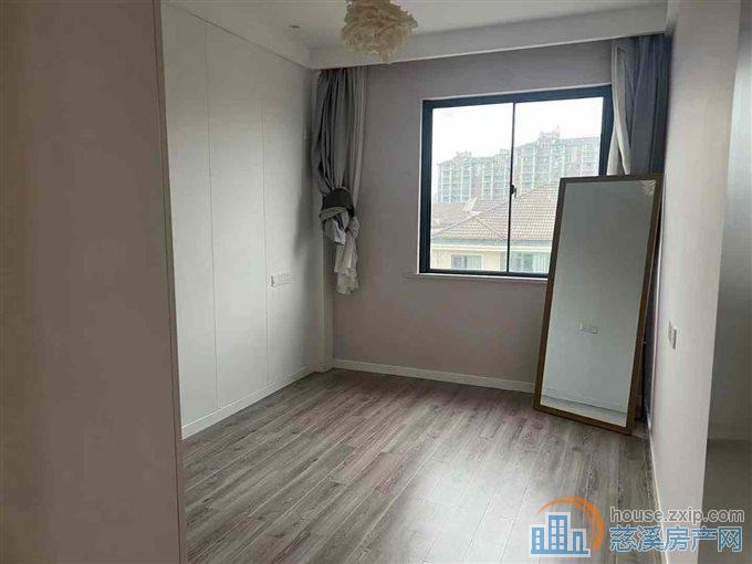急白彭小区兴隆苑多层直地4楼96平119