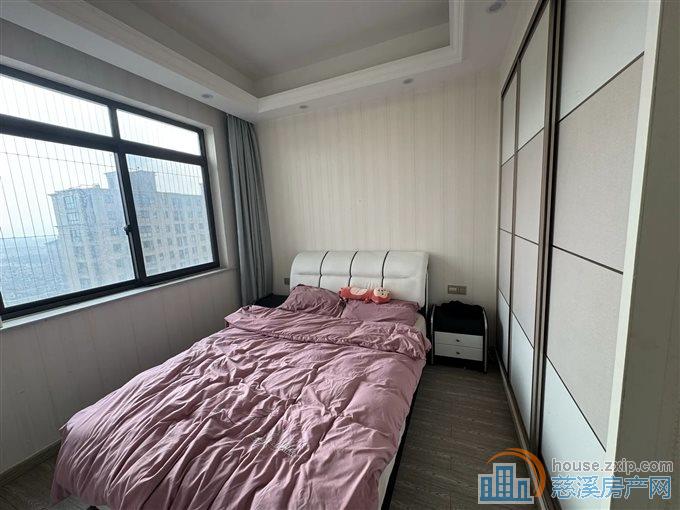 元亨雅园 精装143平方233万带车位