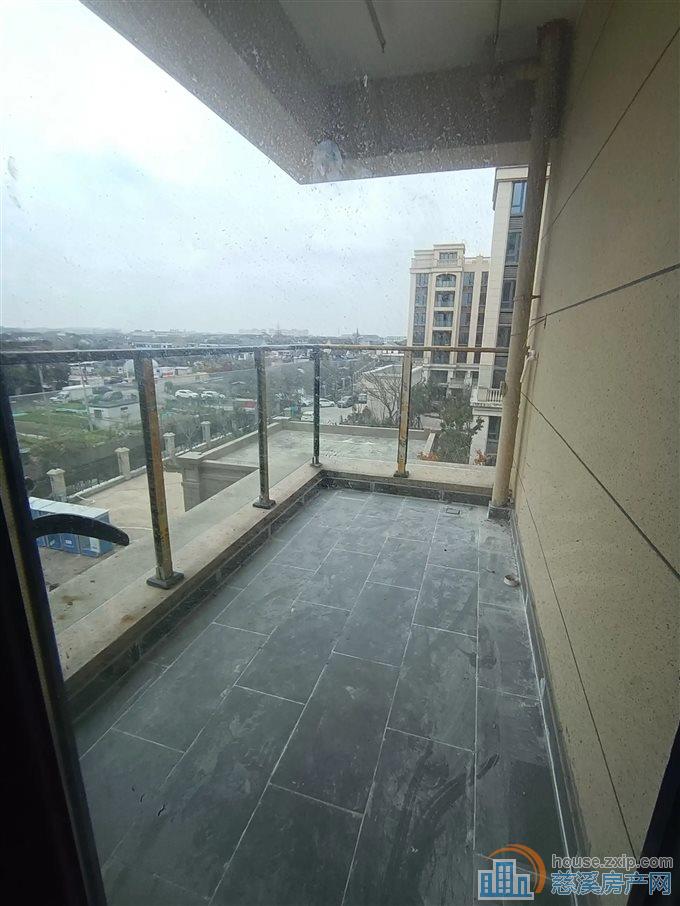 恒大河悦府洋房130平126万带露台