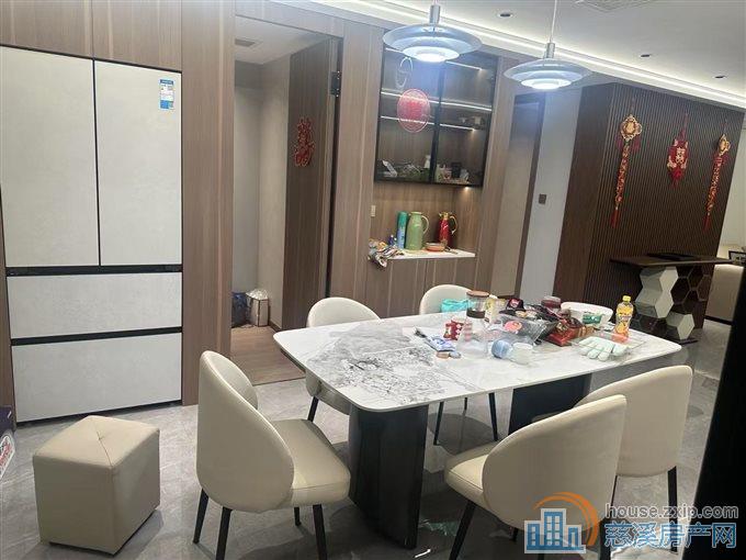 中交盛湖美庐117平好楼层精装2年到