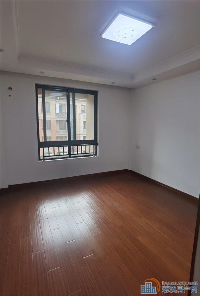 城市桃源电梯5楼90平+产权车位1个