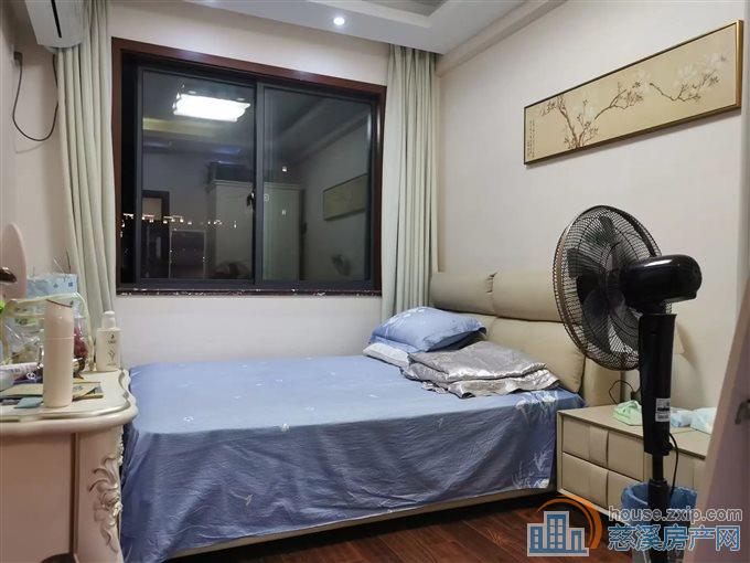 恒元新境136平198万送车位南北通透