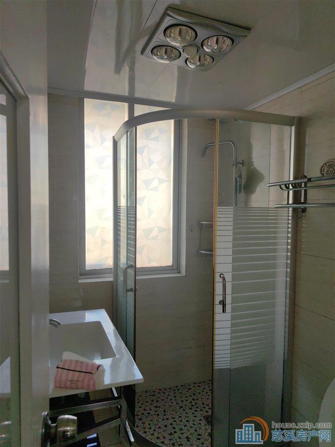 金山新村 精装60平方72万 低楼层