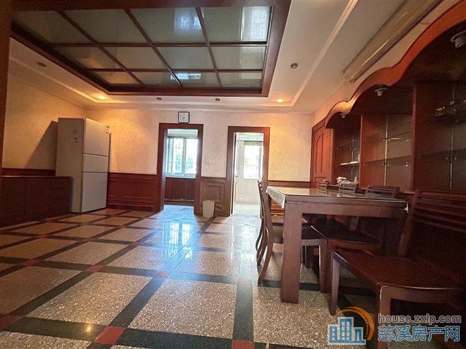 孙塘新村  老精装 带车库 实验可读