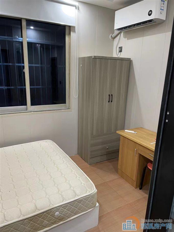 金山新村精装单身公寓750-800可月付