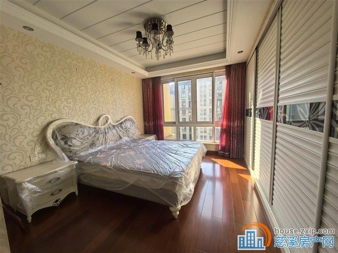 梵石花园 精装141平方182万带车位