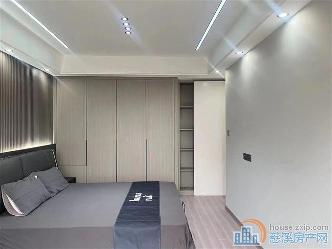 双和佳苑精装修，拎包入住115万