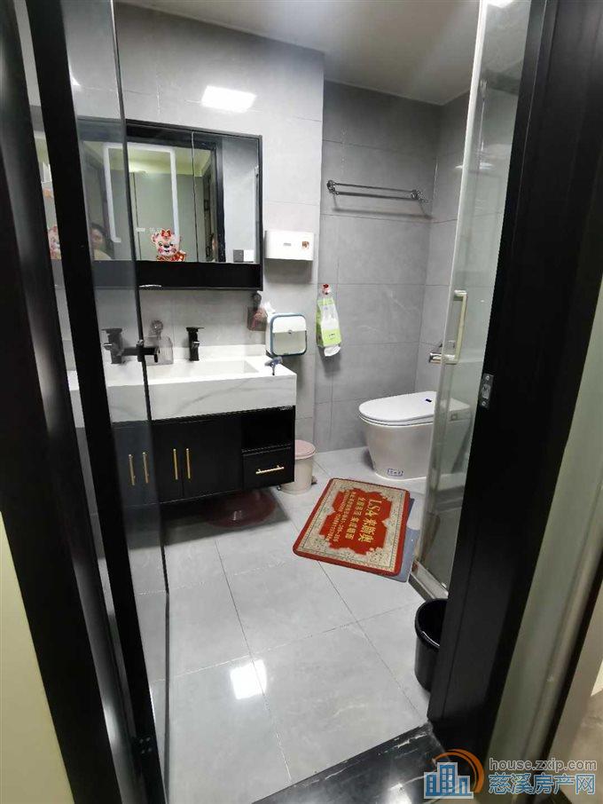 特价急卖中海湖心半岛三室两卫精装直接房源