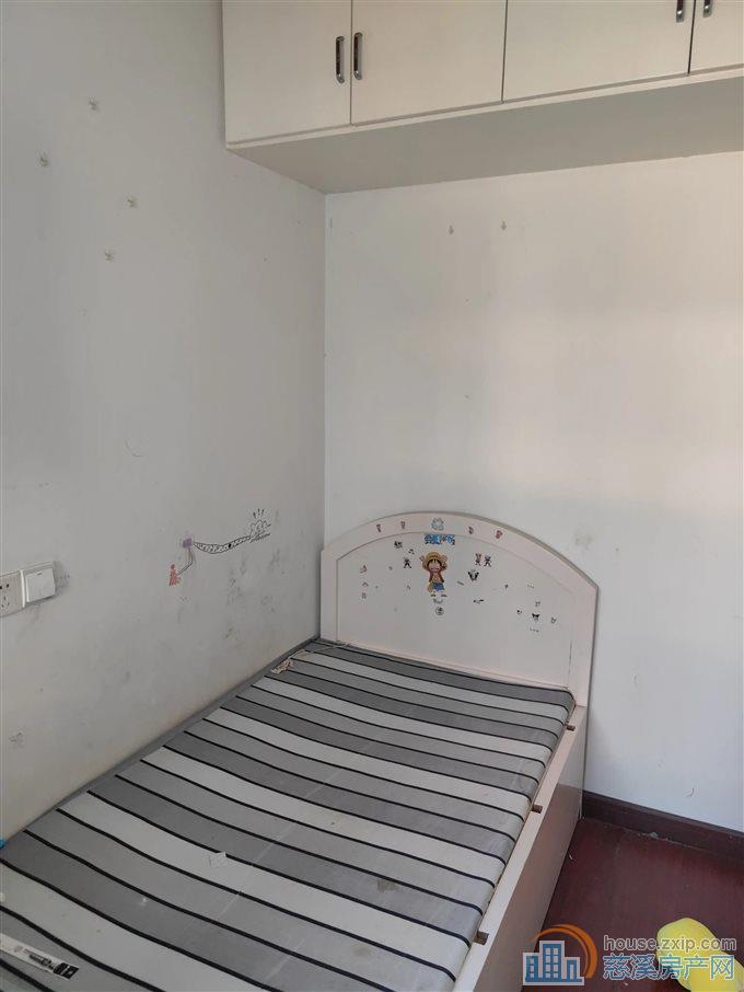 金山新村 精装60平方72万 低楼层