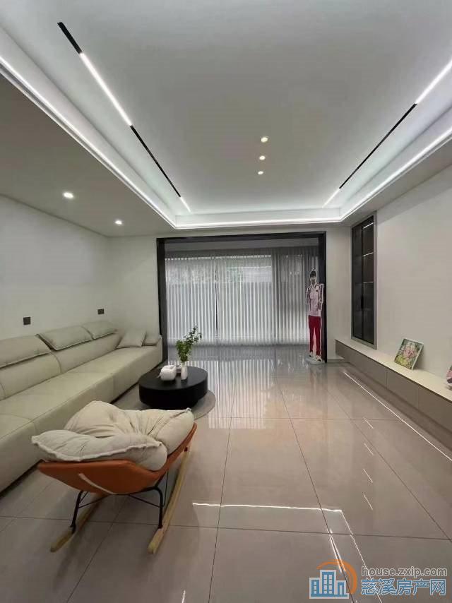 誉林府110方一楼精装修238万