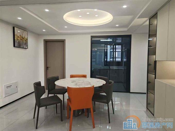 复地二期 142平方  精装修 