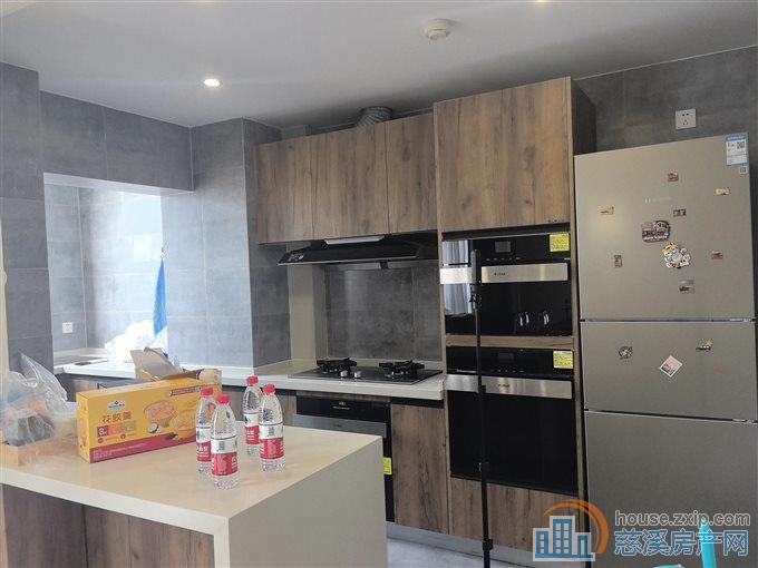 复地一期 豪华装修 家电家具全送