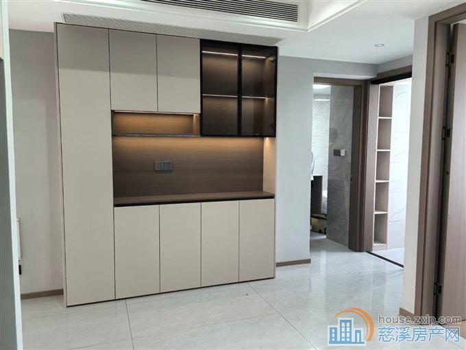 盛泰嘉苑欢乐颂107平3室2卫全新精装