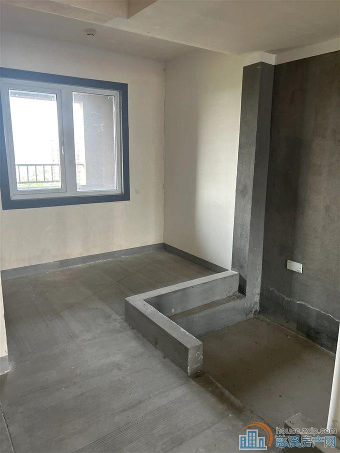 保利俯院江南北区125平158万