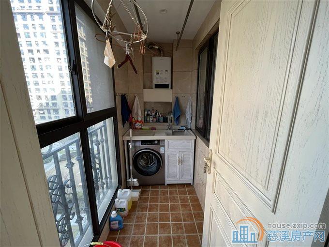 绿城惠园138平精装带大车位180万有余