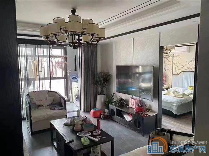 复地二期精装142平方车位一间