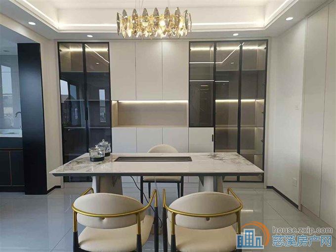 复地二期 142平方  精装修 