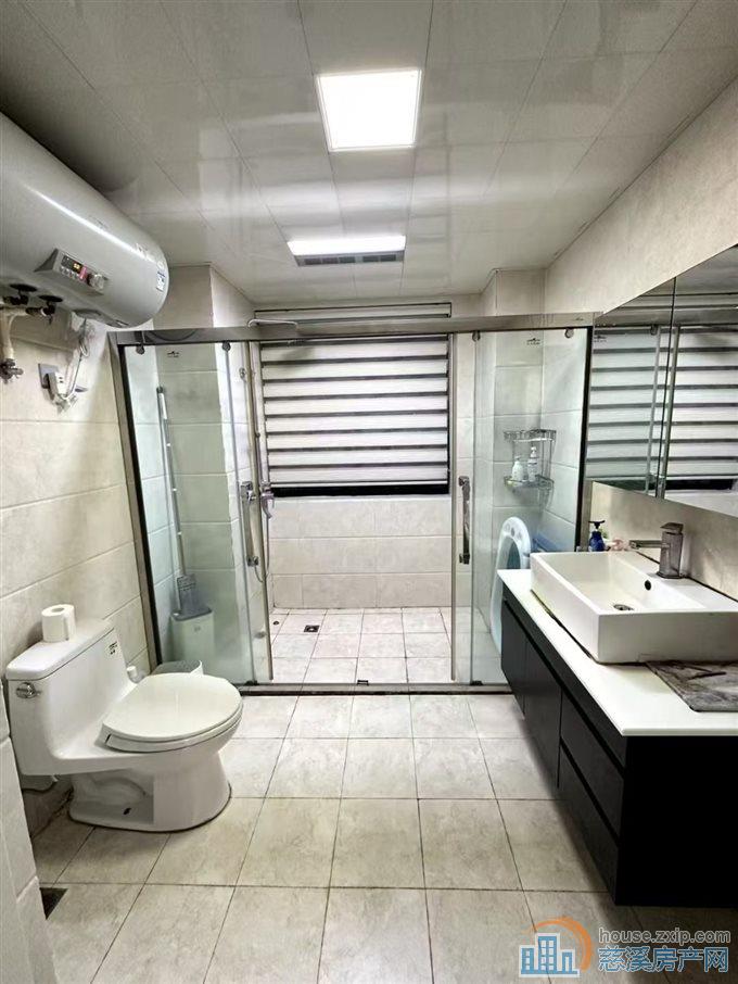 丽都苑136平➕车位168万