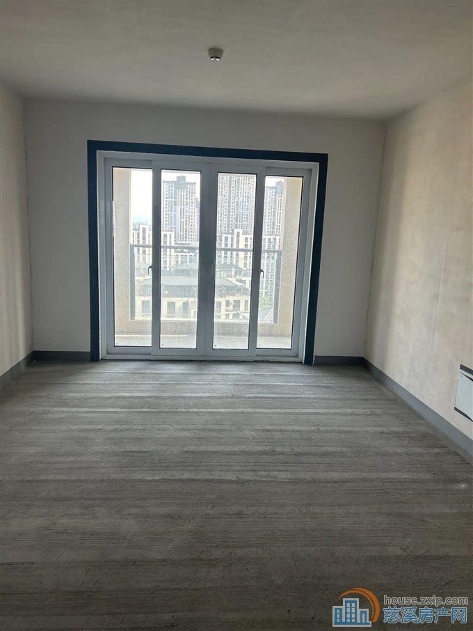 保利俯院江南北区125平158万