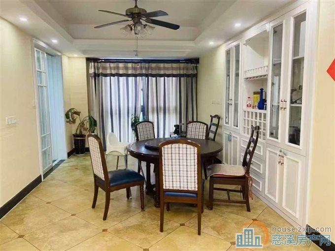 复地•御溪雅苑一期单价只有1万零一点精装