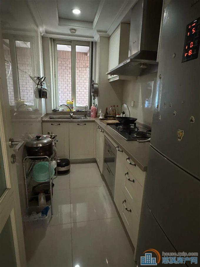 提香公寓 统一豪装 带车位