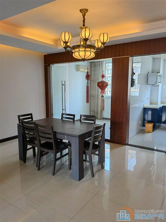 古塘秋月200平方+车位精装修228万