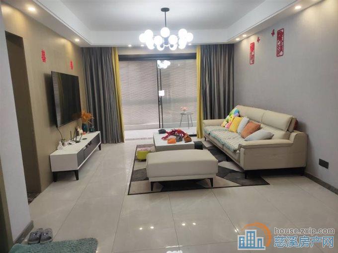 婚装恒厚阳光城二期，黄金楼层边套144平